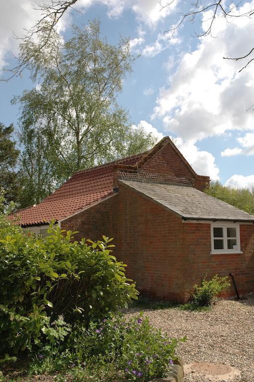 Field Cottage Bed And Continental Breakfast East Harling ห้อง รูปภาพ